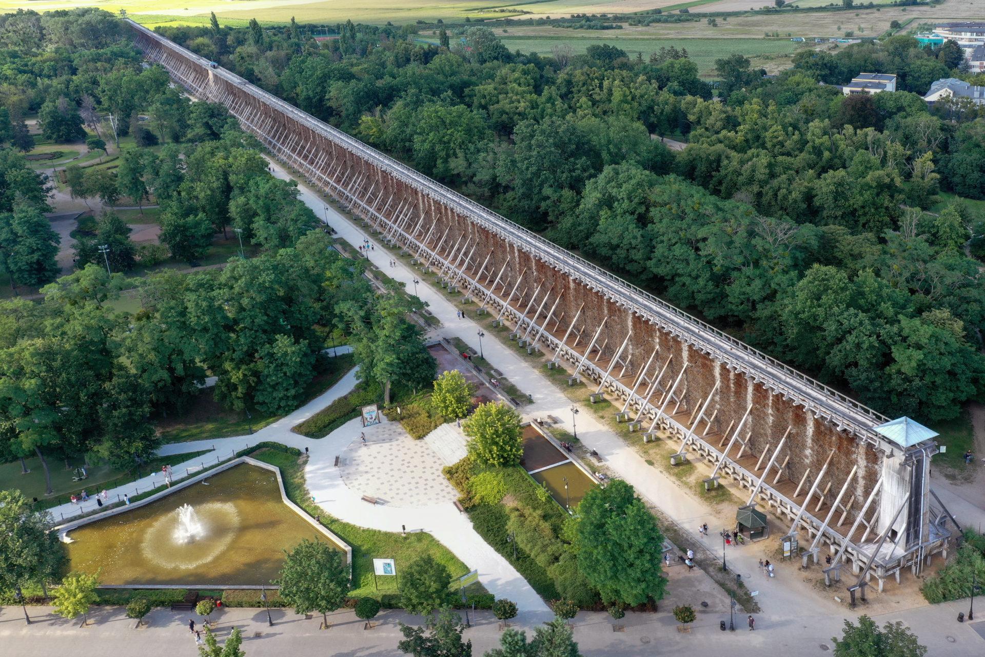 Ciechocinek – zespół tężni i warzelni soli wraz z parkiem tężniowym i zdrojowym