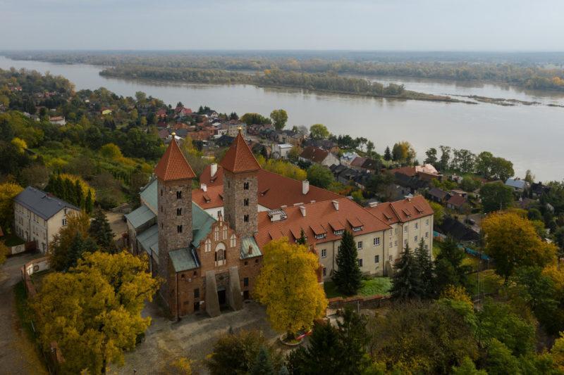 dawne opactwo z lotu ptaka