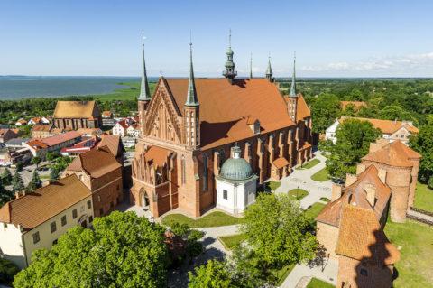 Frombork, zespół katedralny, widok lotu ptaka.