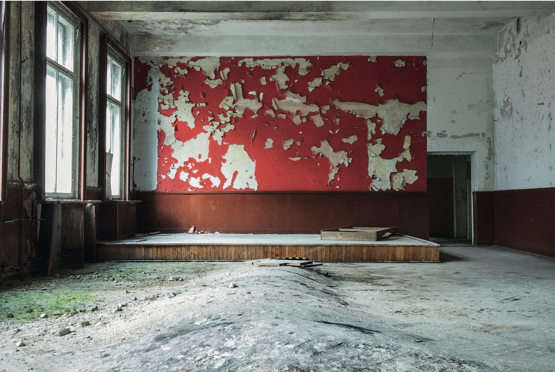 Mała_Moskwa “Zamknięte” / Tomasz Gotfryd