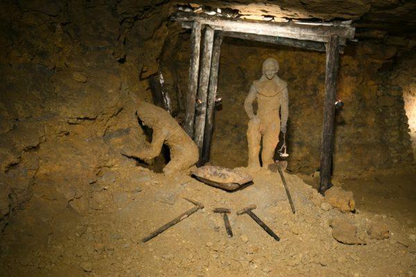 Tarnowskie Góry - podziemia zabytkowej kopalni rud srebrnonośnych oraz sztolni "Czarnego Pstrąga".