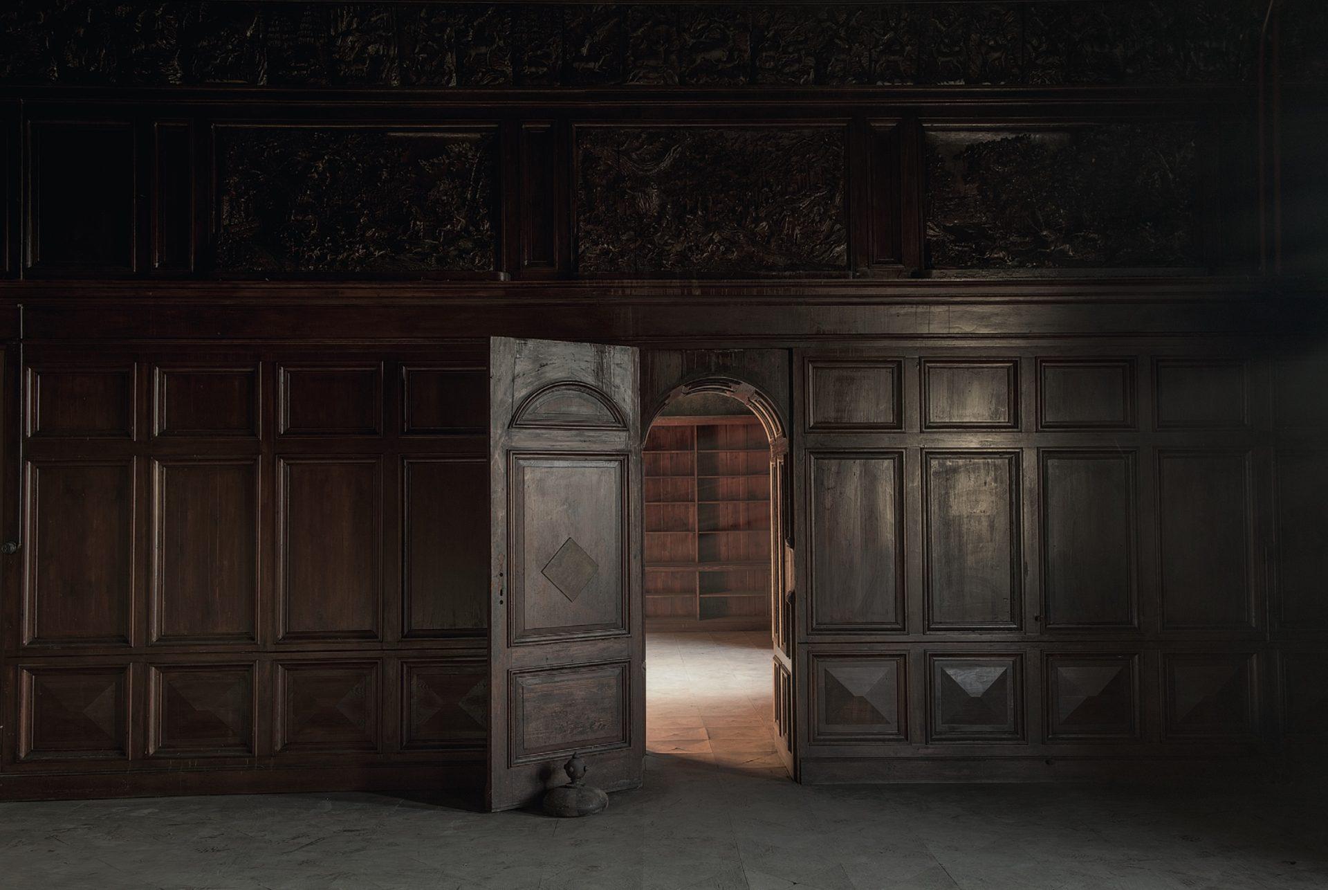 biblioteka_von_Magnis “Zamknięte” / Tomasz Gotfryd