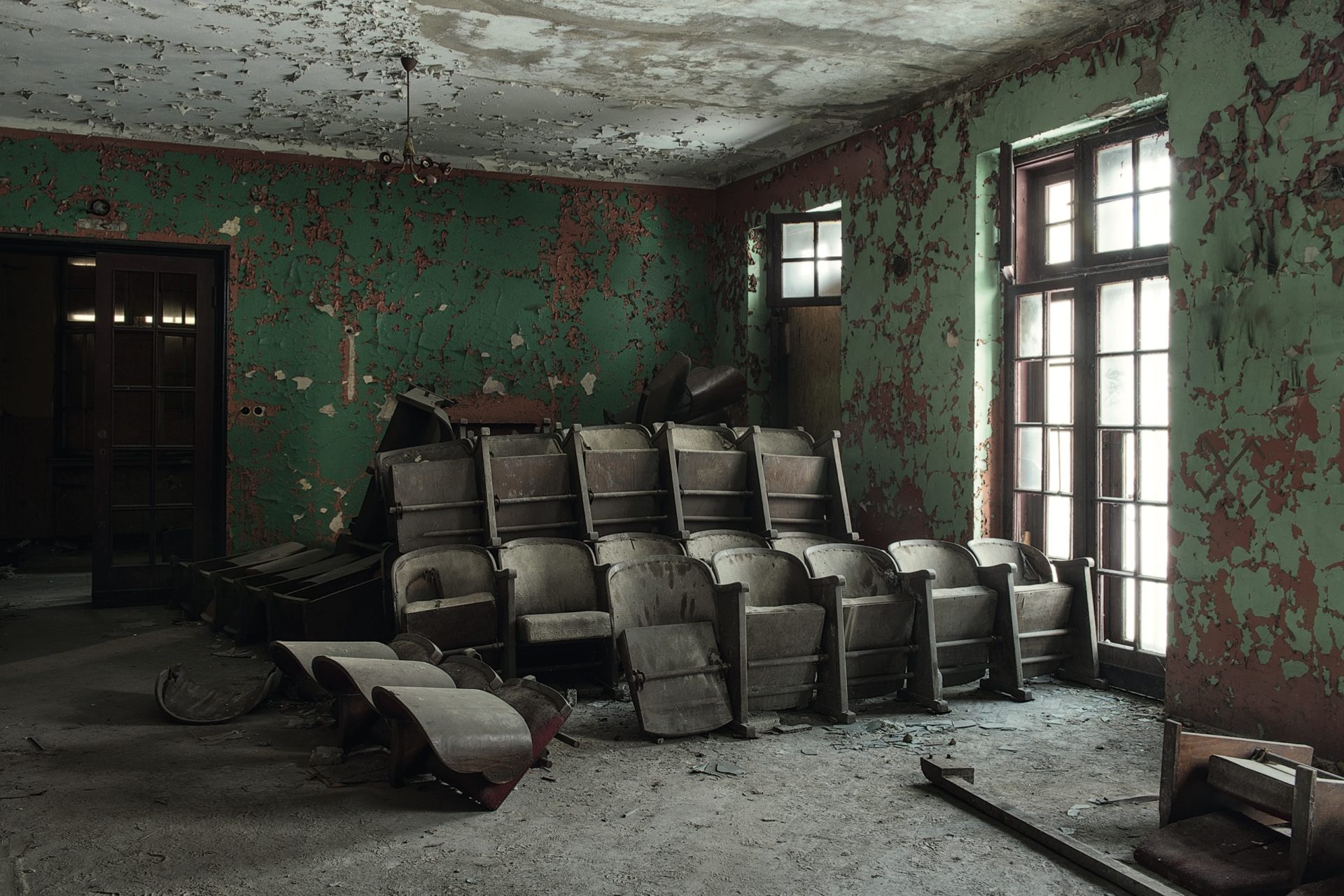 kino_Uciecha “Zamknięte” / Tomasz Gotfryd