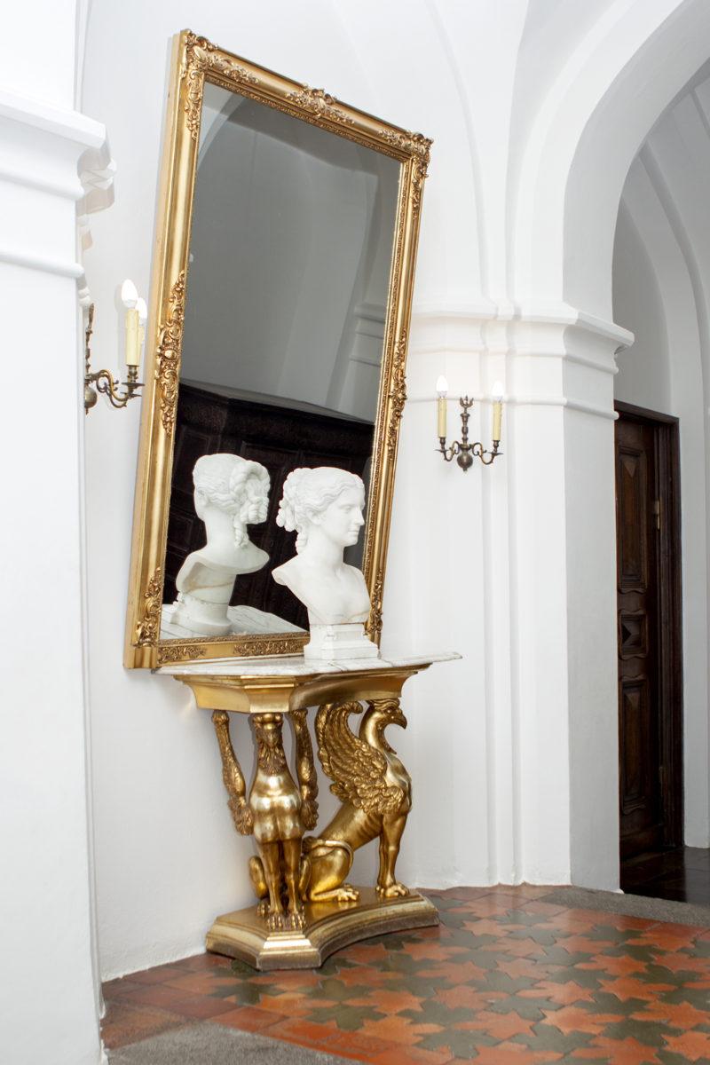 Kórnik – zespół zamkowo–parkowy wraz z kościołem parafialnym – nekropolią właścicieli