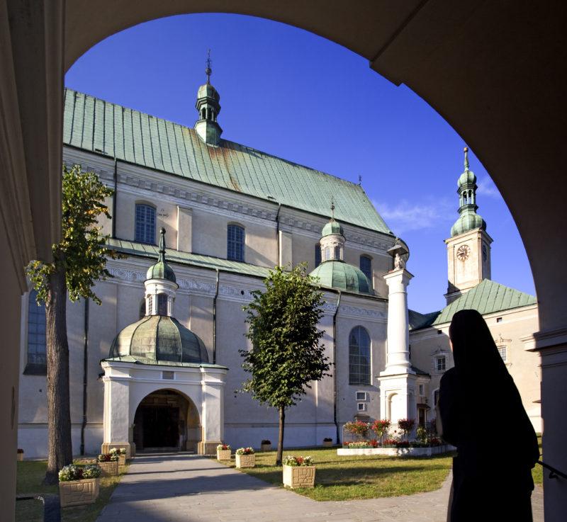 Leżajsk – zespół klasztorny oo. Bernardynów