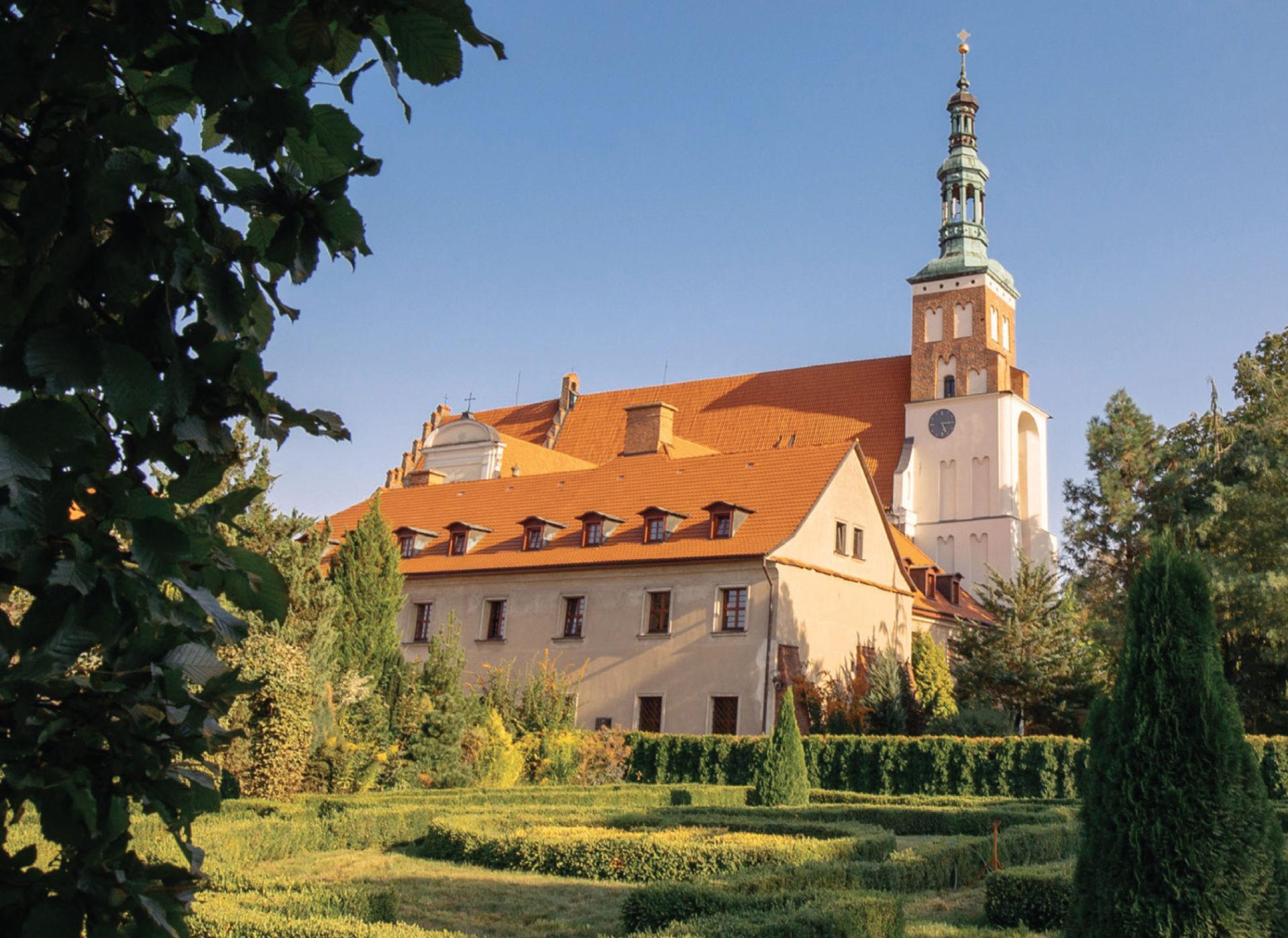 Lubiń – zespół opactwa benedyktynów. Lubiń – zespół opactwa benedyktynów
