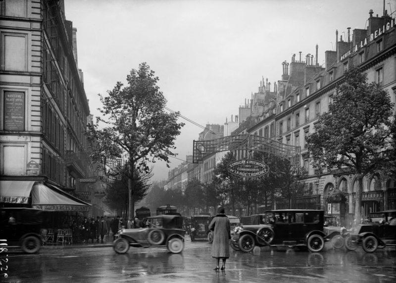 Paryż Ulica w Paryżu, 1925 r.