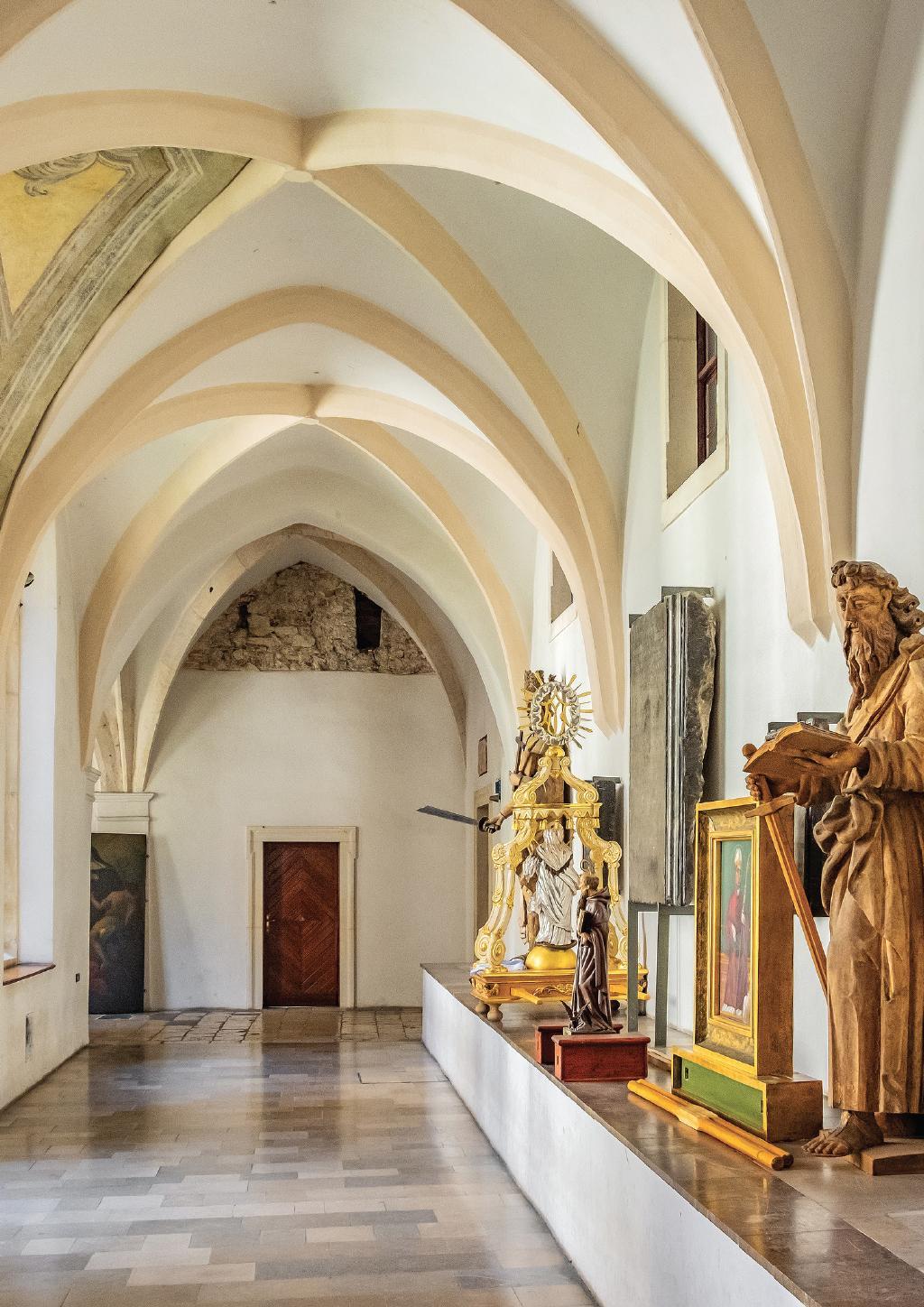 KRAKÓW Tyniec – zespół opactwa Benedyktynów, Krużganki klasztorne Tyniec – zespół opactwa Benedyktynów