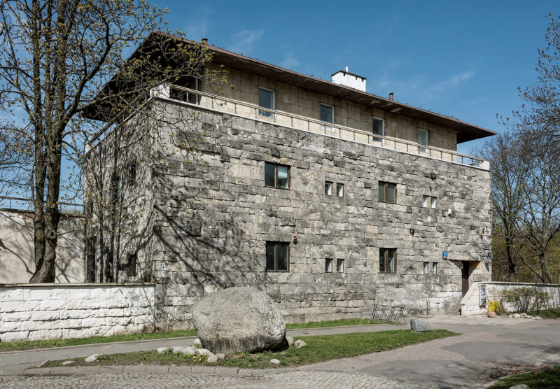 Dom pupila władzy