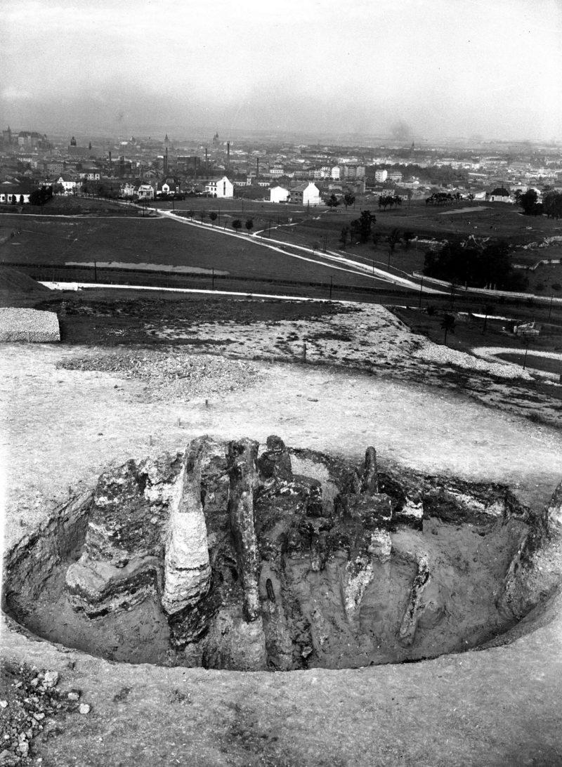 Kopiec Krakusa, historia niespełniona