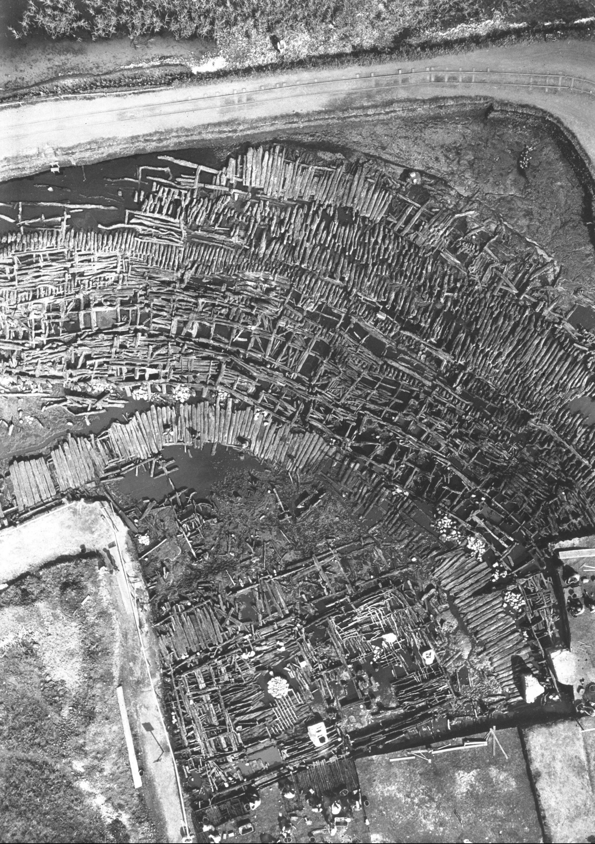 Widok ogólny terenu wykopalisk Biskupin – rezerwat archeologiczny