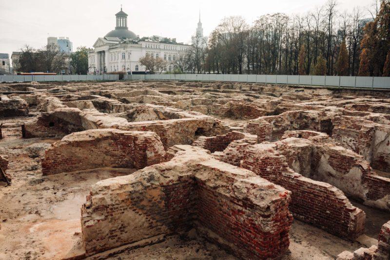 Piwnice pałacu Saskiego.