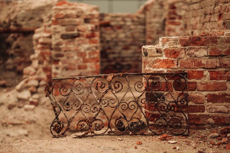 Fragment metalowej balustradydy Fragment metalowej balustrady