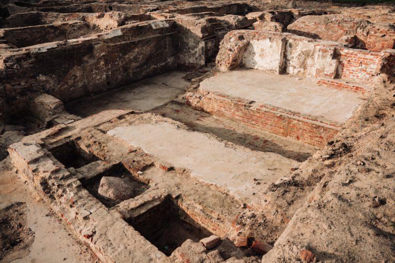 Piwnice pałacu Saskiego.