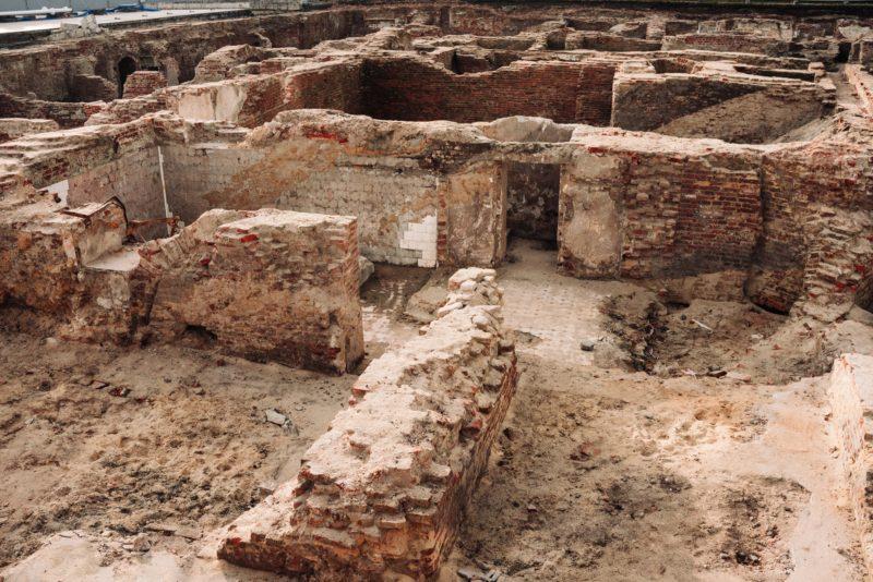 Piwnice pałacu Saskiego