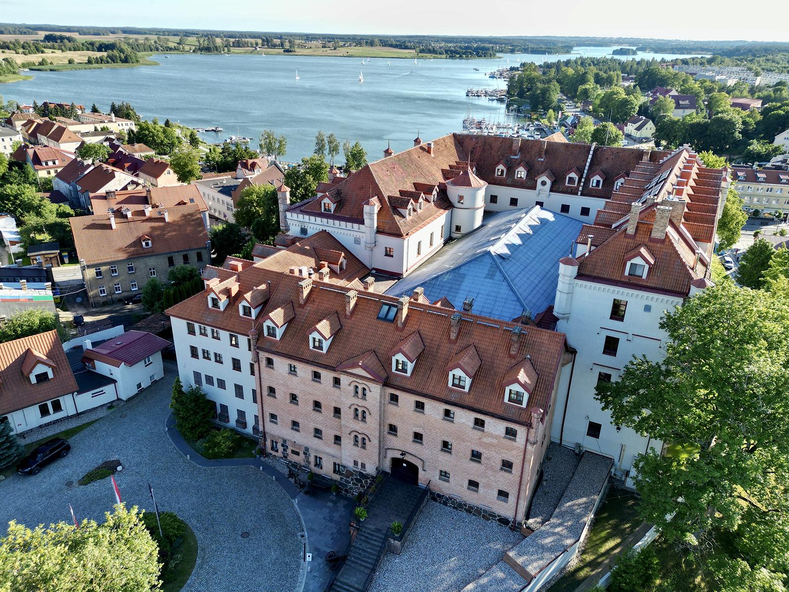 Sześć zabytkowych basenów