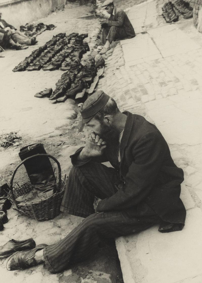 Moi Ver, Sprzedawca używanego obuwia, Józefów, 1937r.