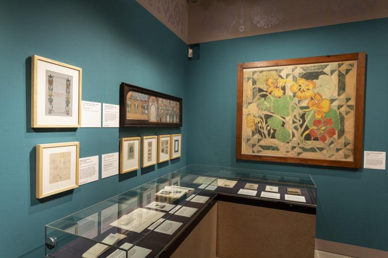 Dokumentacja wystawy „Young Poland: An Arts and Crafts Movement, 1890-1918” w William Morris Gallery.