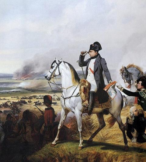Napoleon pod Wagram Napoleon pod Wagram na obrazie Horace Verneta. Siedzi na koniu, patrzy na pole bitwy przez lunetę