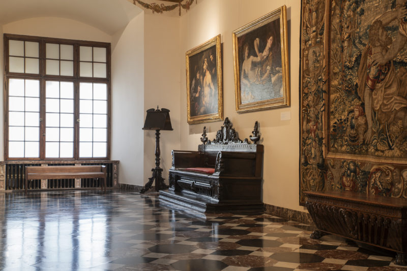 planetami_1 NieWĄSkie spojrzenie. Ikea, Ludwik Filip i zydel