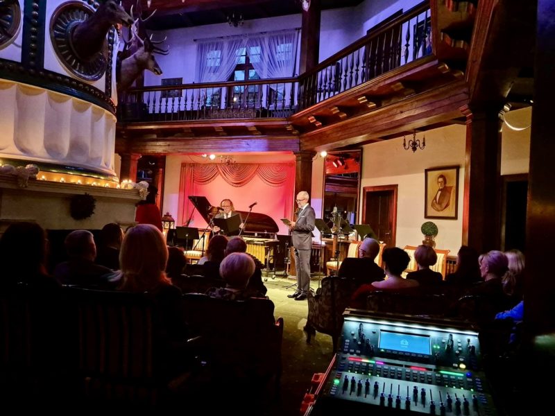 Tętent Antonina, czyli pałac wart opery