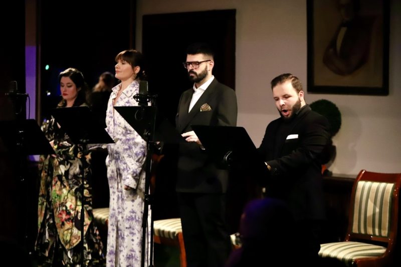 Tętent Antonina, czyli pałac wart opery