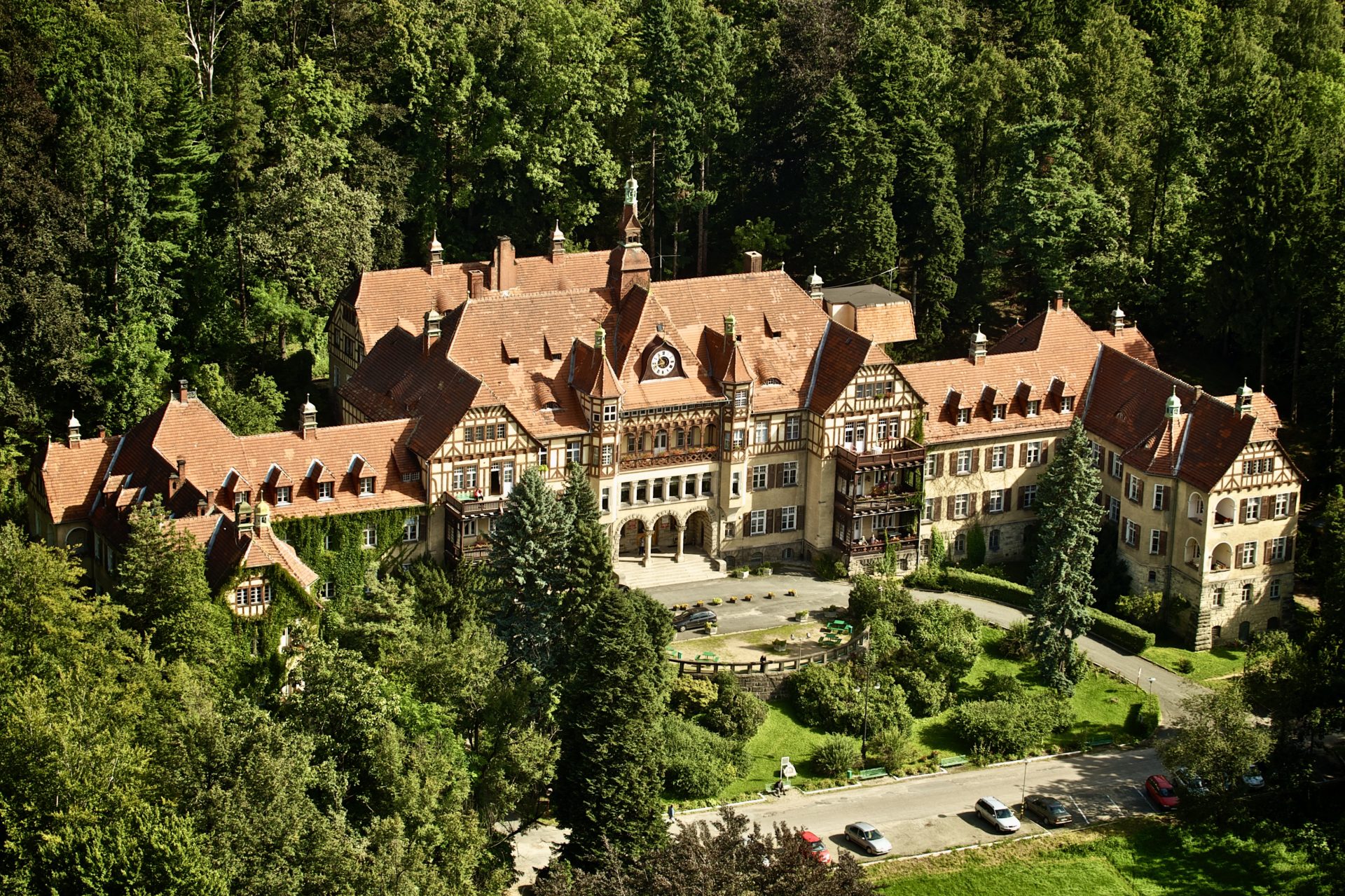 8. Szpital Pulmonologiczny Wysoka Łąka Kowary Szpitale mogą być piękne