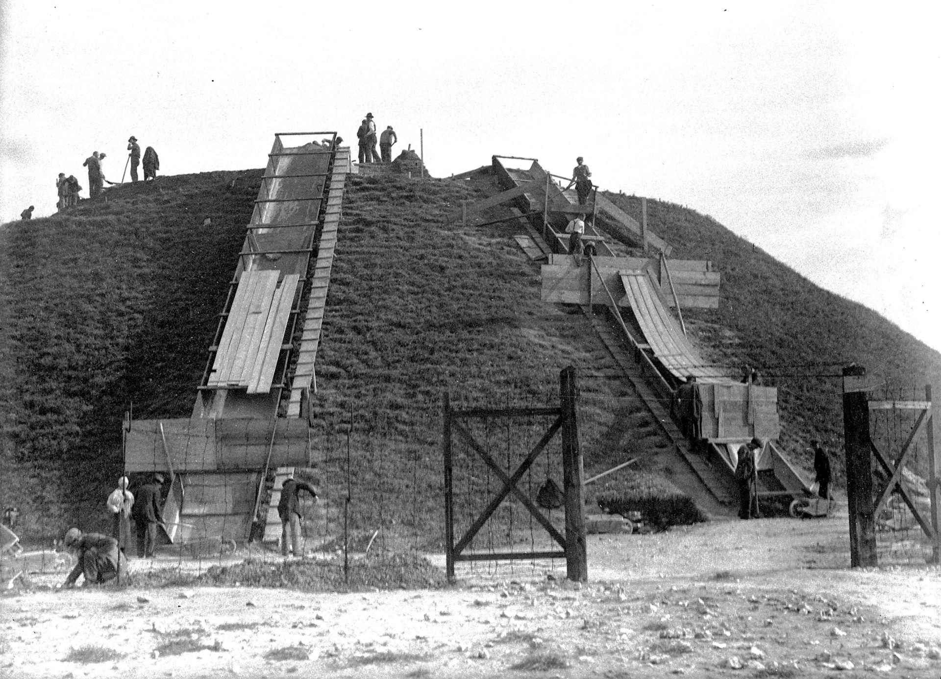 PIC_1-N-1024-10 Kopiec Krakusa, historia niespełniona