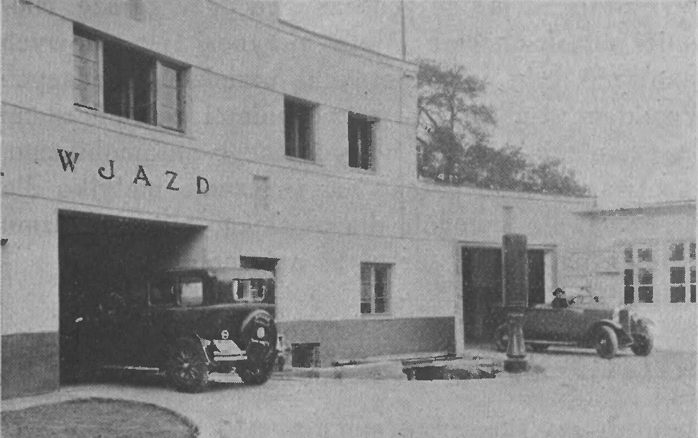 Zespol_wyjazdowy_Krakowskiego_Pogotowia_Ratunkowego_ul_Kosciuszki_Tadeusza_gen_Krakow_7675922 Nowoczesność za Plantami