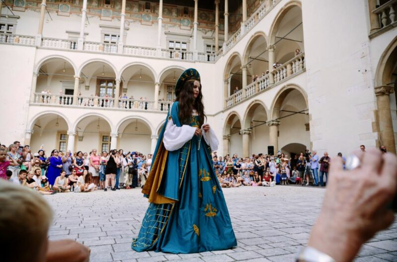 Odzyskać Wawel. Spory, marzenia i narodziny nowoczesnej konserwacji