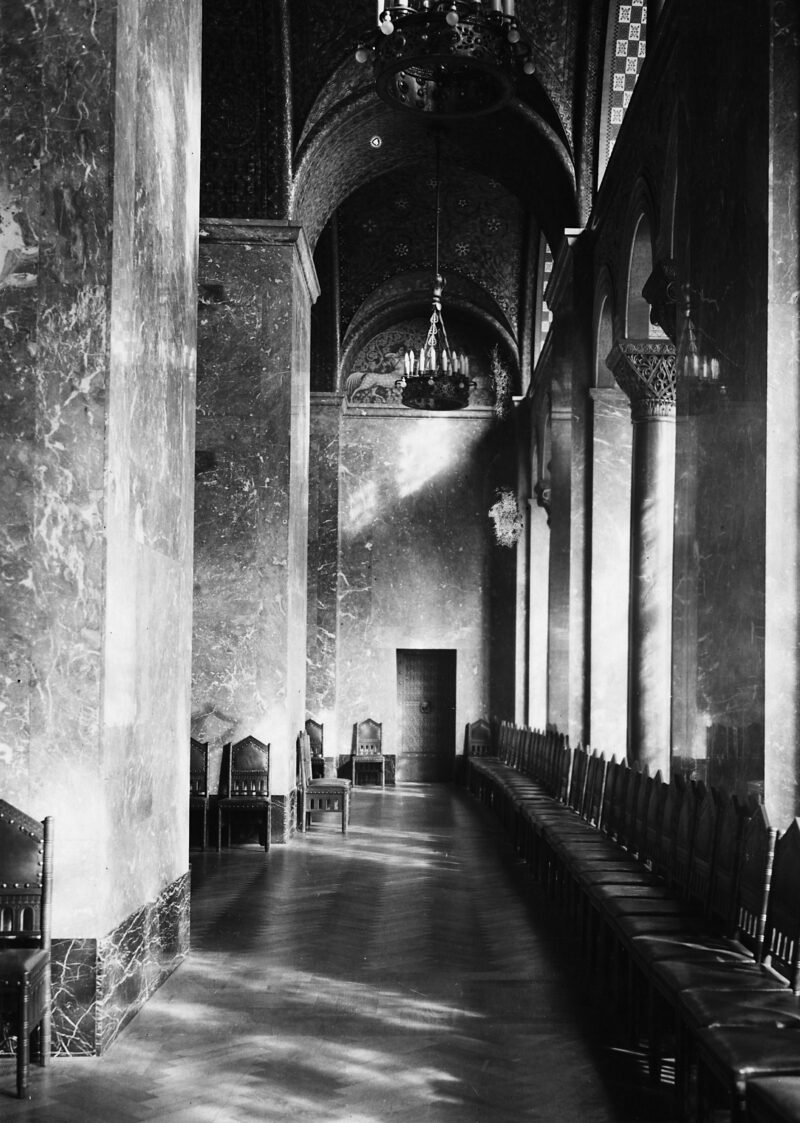 Pokoje dla Hitlera – powaga i swojskość