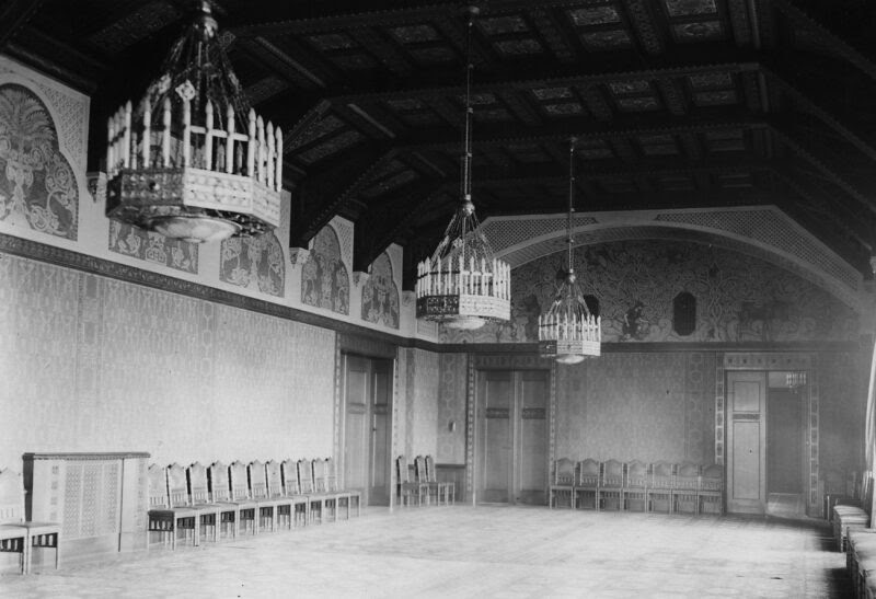 Pokoje dla Hitlera – powaga i swojskość