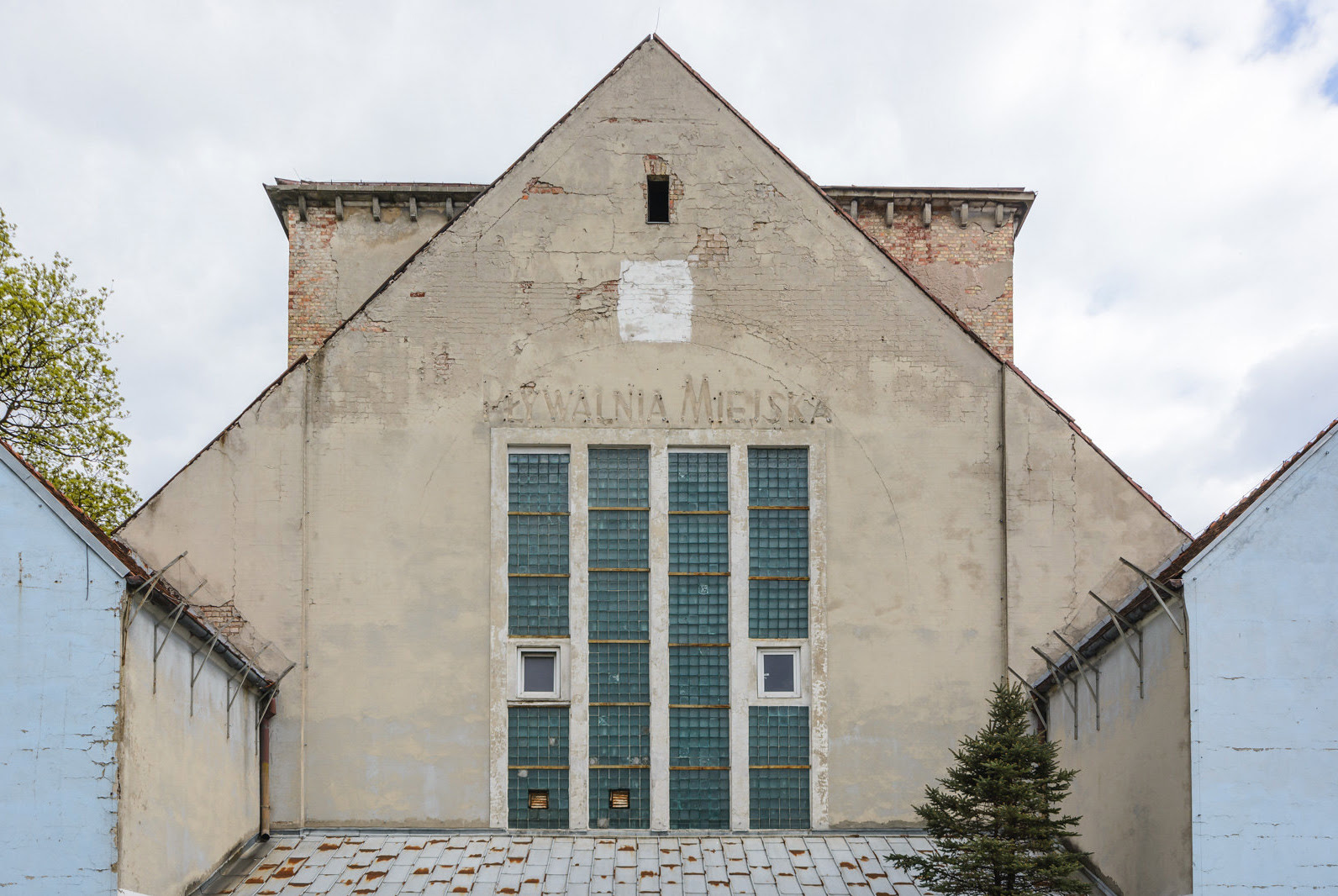 Samotna synagoga
