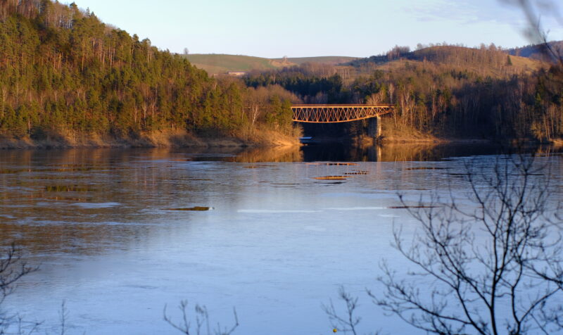 08.02.2025 Pilchowice . Most kolejowy .Fot. Maciej Murański Pociąg do Hollywood