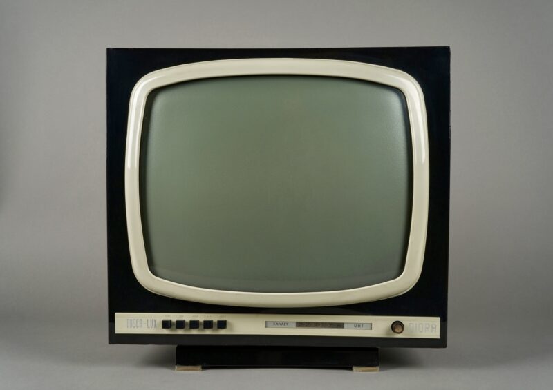 Telewizor Tosca Lux_1 Na właściwym torze