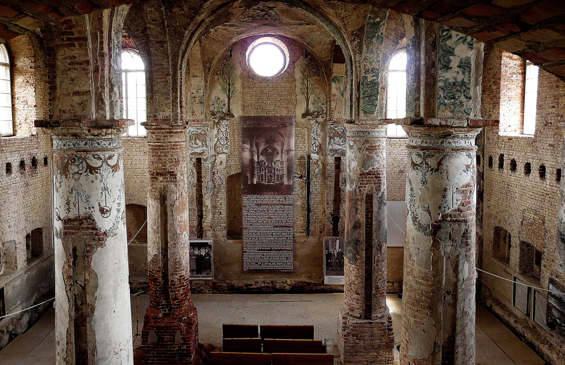 Wnętrze_synagogi_w_Orlej___OBR Synagoga wśród najbardziej zagrożonych