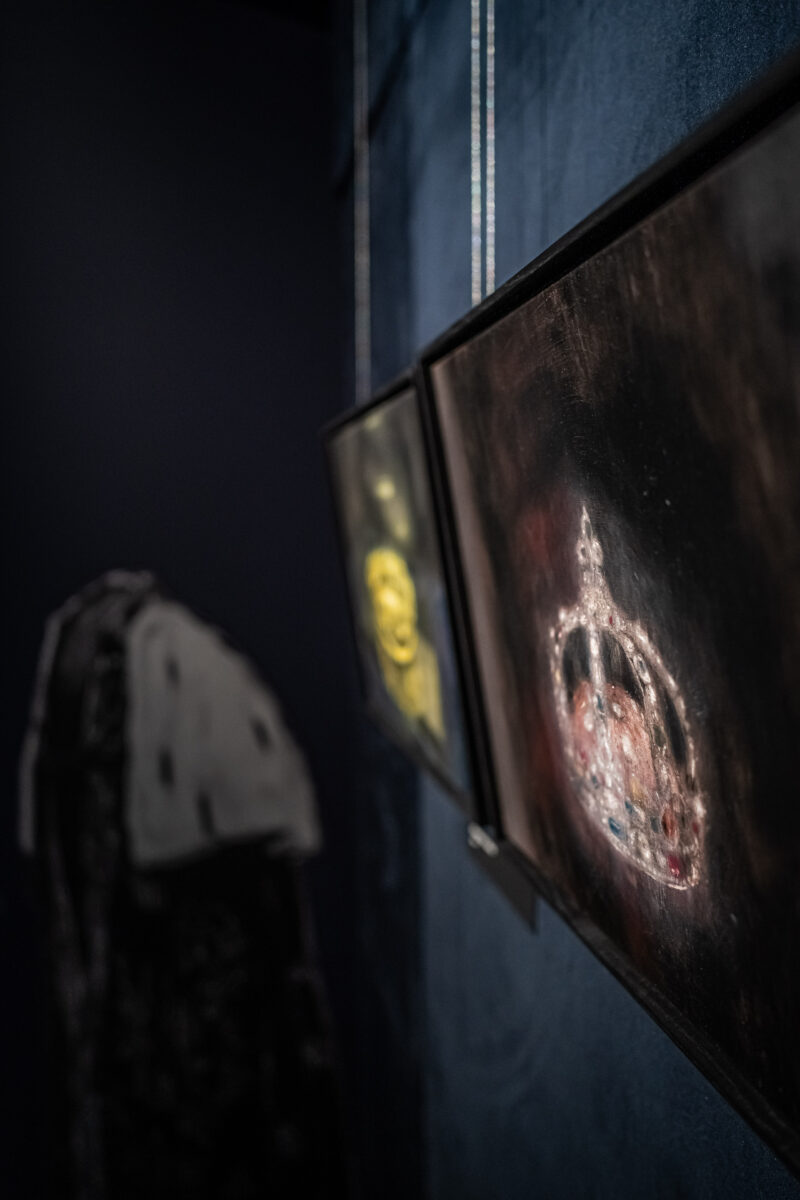 Powolne ciemnienie malowideł