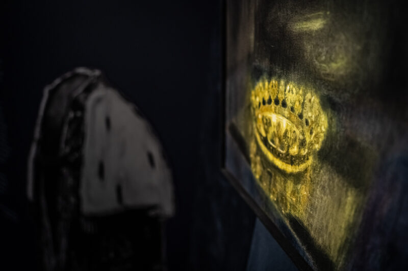 Powolne ciemnienie malowideł