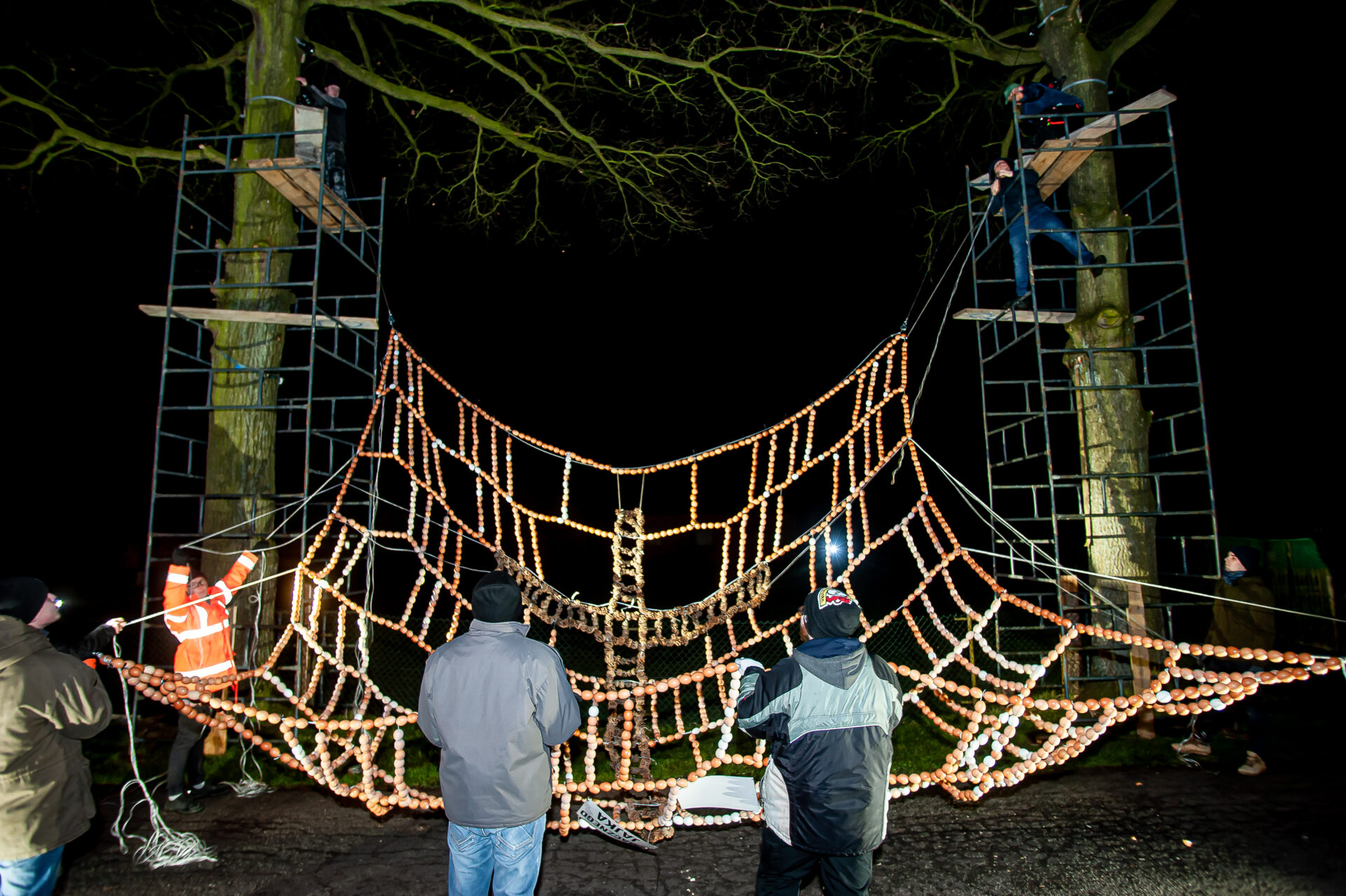 Dwunastu wspaniałych i brama z wydmuszek