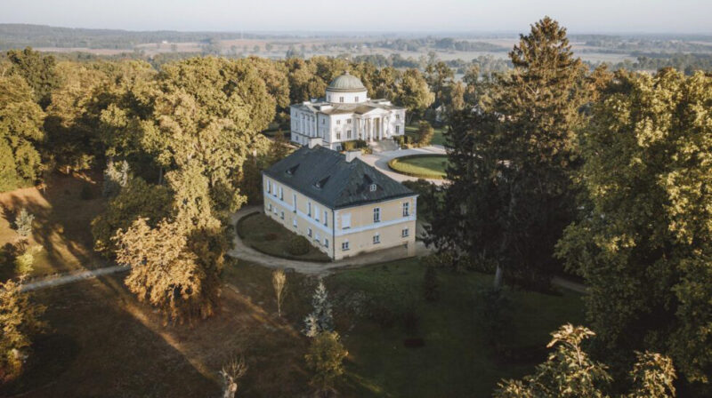 Lubostroń &#8211; zespół pałacowo-parkowy