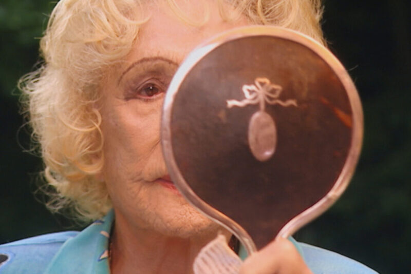 MDAG-Riefenstahl-1111 Piękno w służbie zbrodni