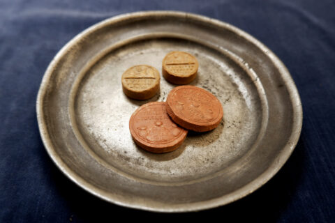 Pastylki ze zbiorów Muzeum Porcelany w Wałbrzychu