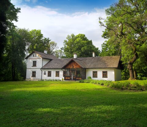 Dworek Marii Konopnickiej w Żarnowcu - wsp&oacute;łcześnie