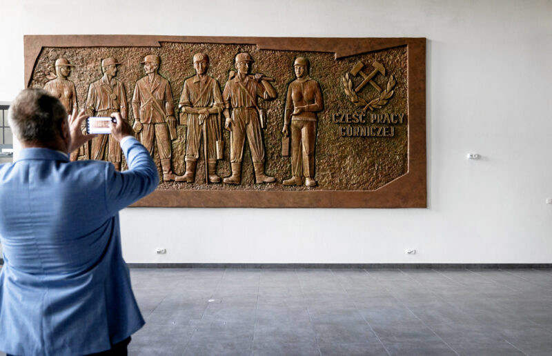 Inauguracja festiwalu "Industriady" - oficjalne otwarcie Mediateki i prezentacja odrestaurowanej cechowni dawnej kopalnii Saturn (obecnie kompleks Centrum Sztuki Wspolczesnej Elektrownia ). Czeladź, czerwiec 2023 r.