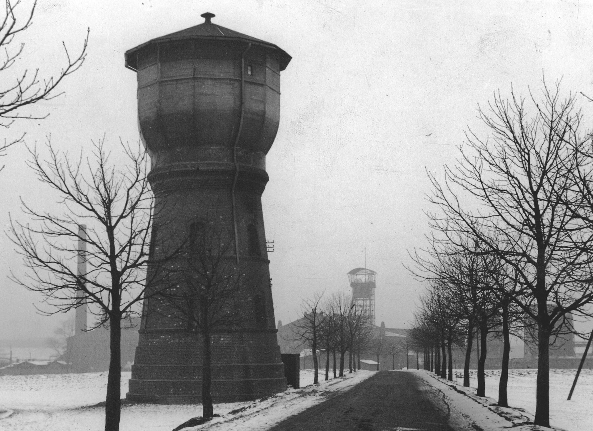 PIC_1-G-1232 Pamięć węgla i stali