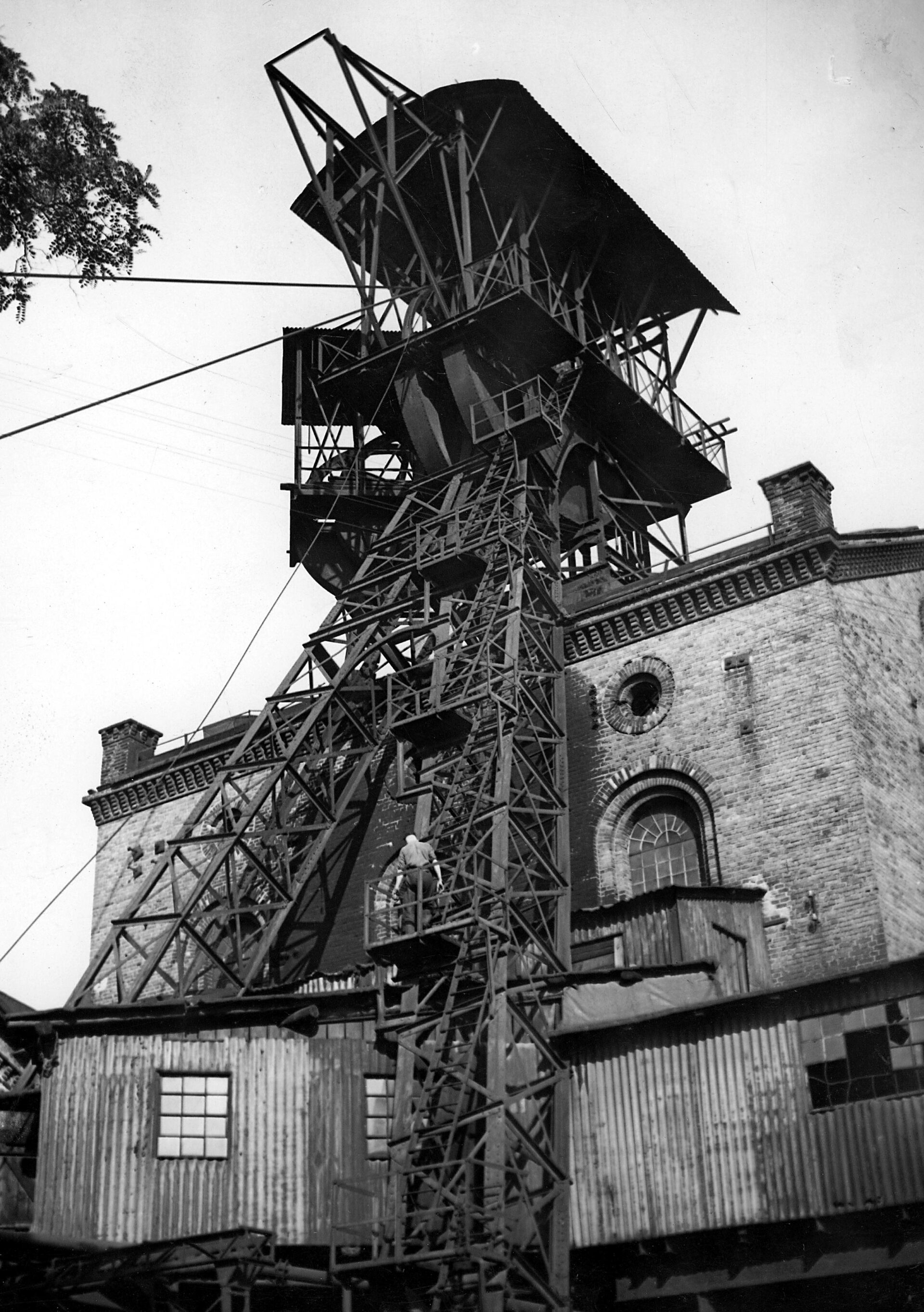 PIC_1-G-1235 Pamięć węgla i stali