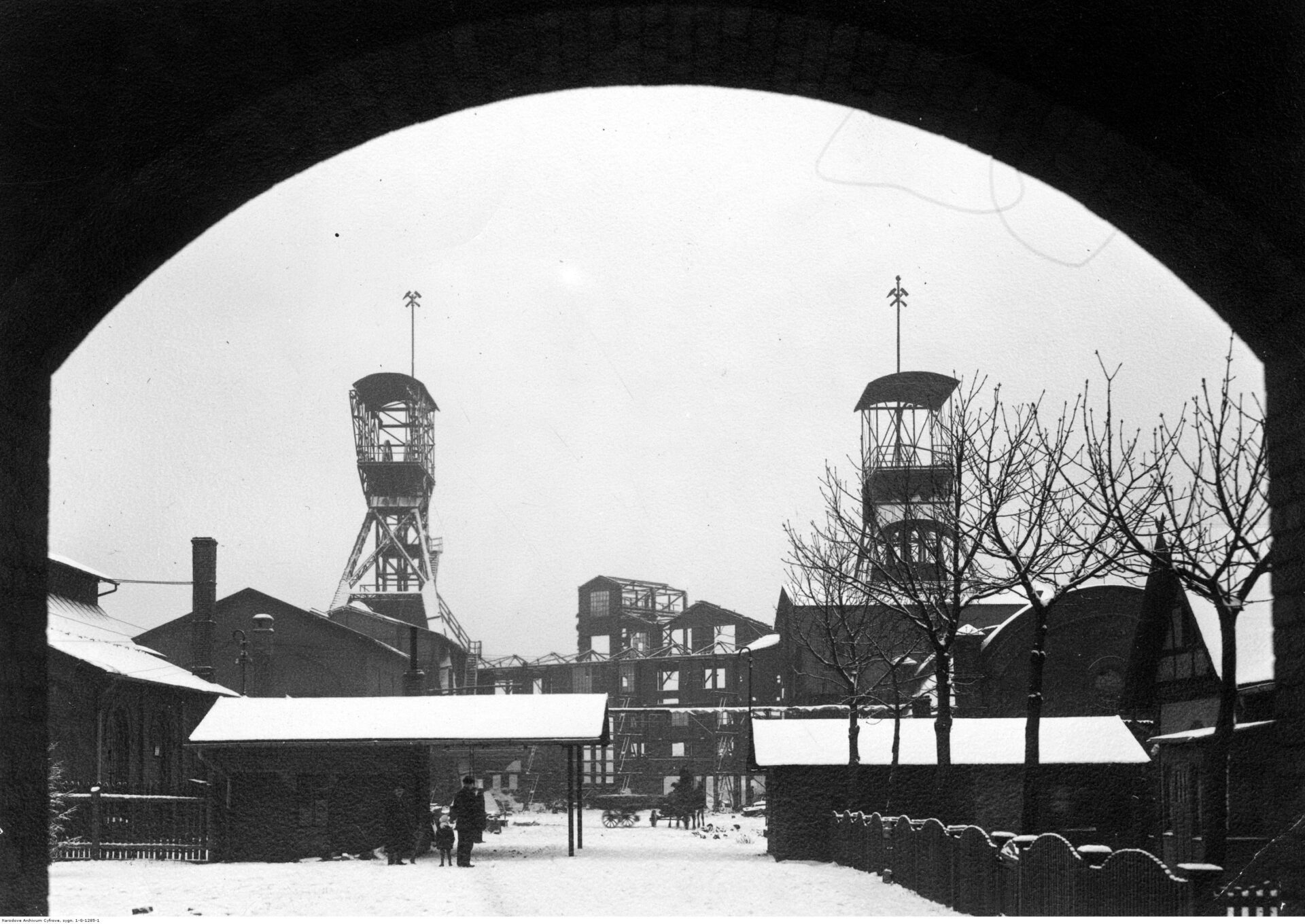 PIC_1-G-1285-1 Pamięć węgla i stali