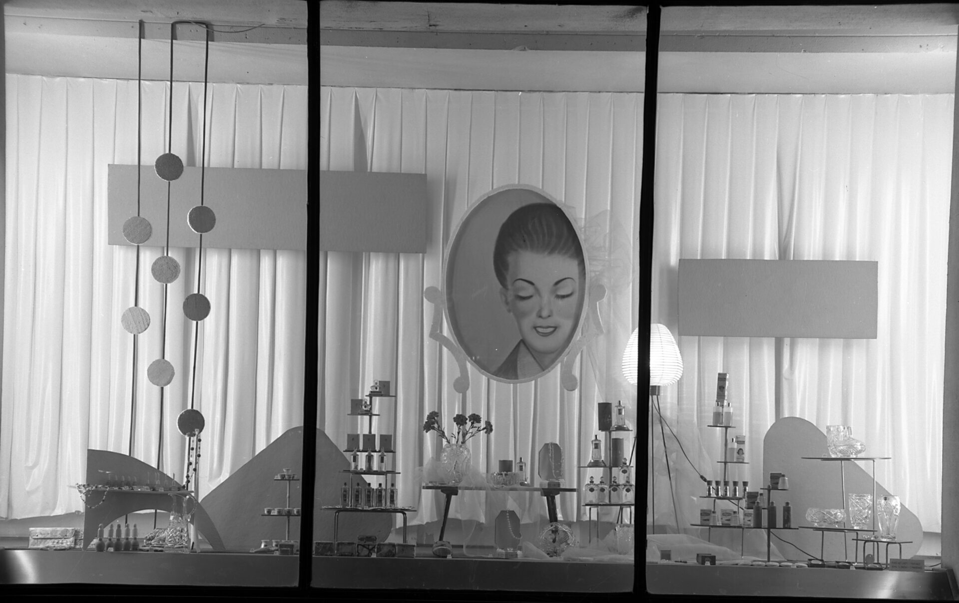 Świątynie handlu epoki niedobor&oacute;w