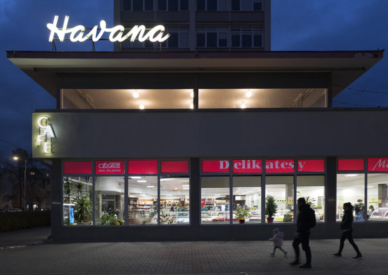 Świątynie handlu epoki niedoborów