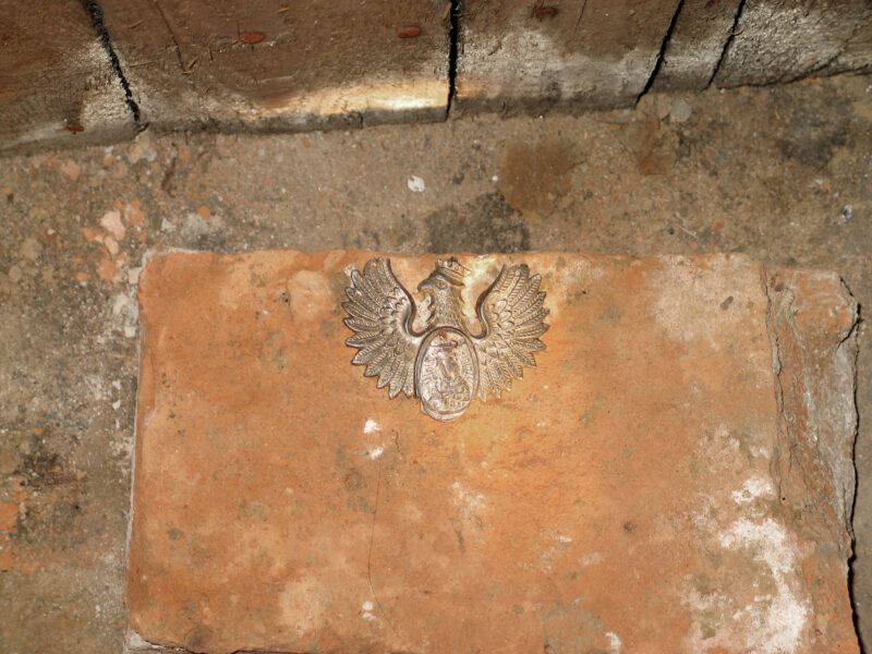 IMG_0114__OBR Skrytka odkryta w budynku przy ul. Jaworzyńskiej.